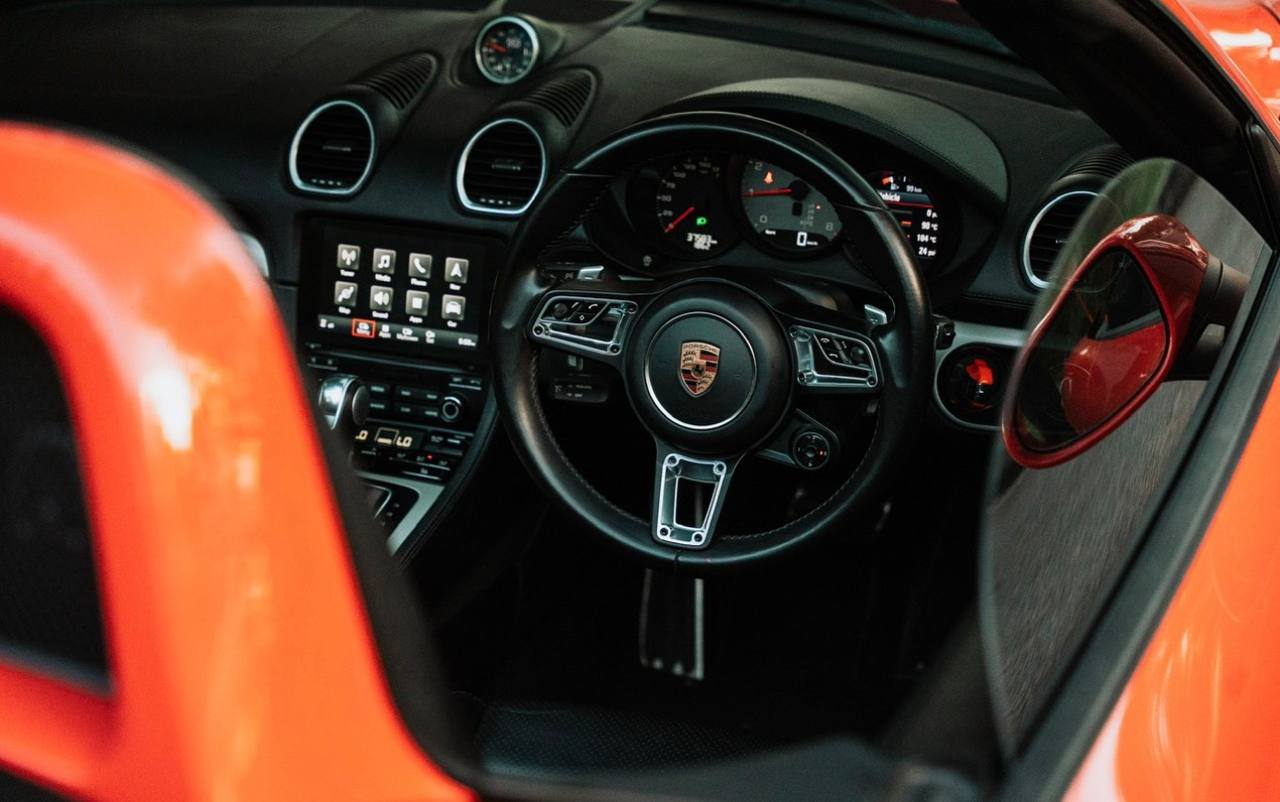 Porsche 718 Boxster S photo 4