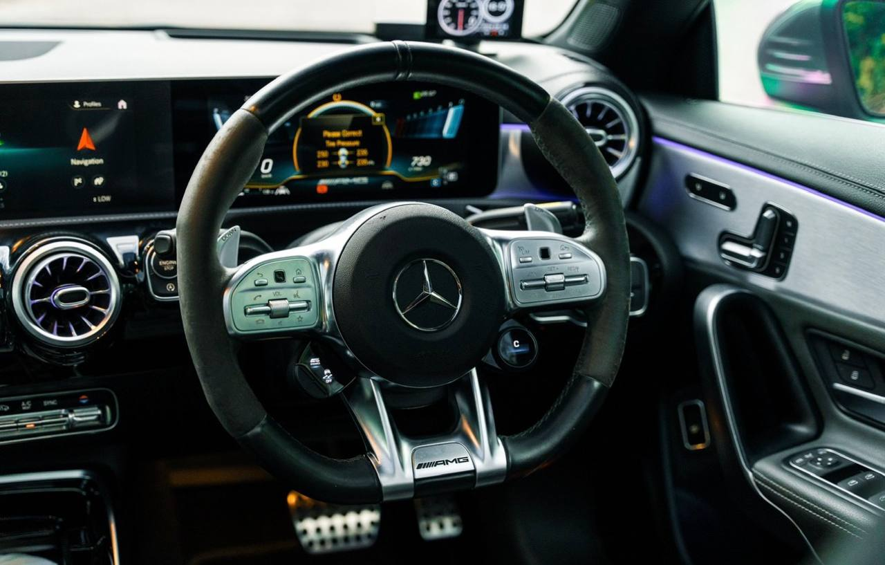 Mercedes Cla45 S Amg photo 4