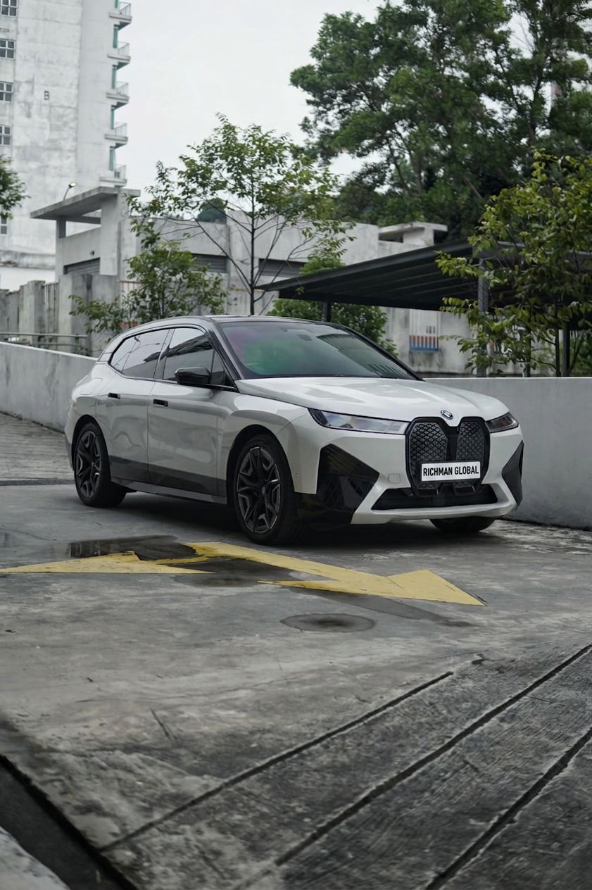 Bmw Ix for rent in Kuala Lumpur
