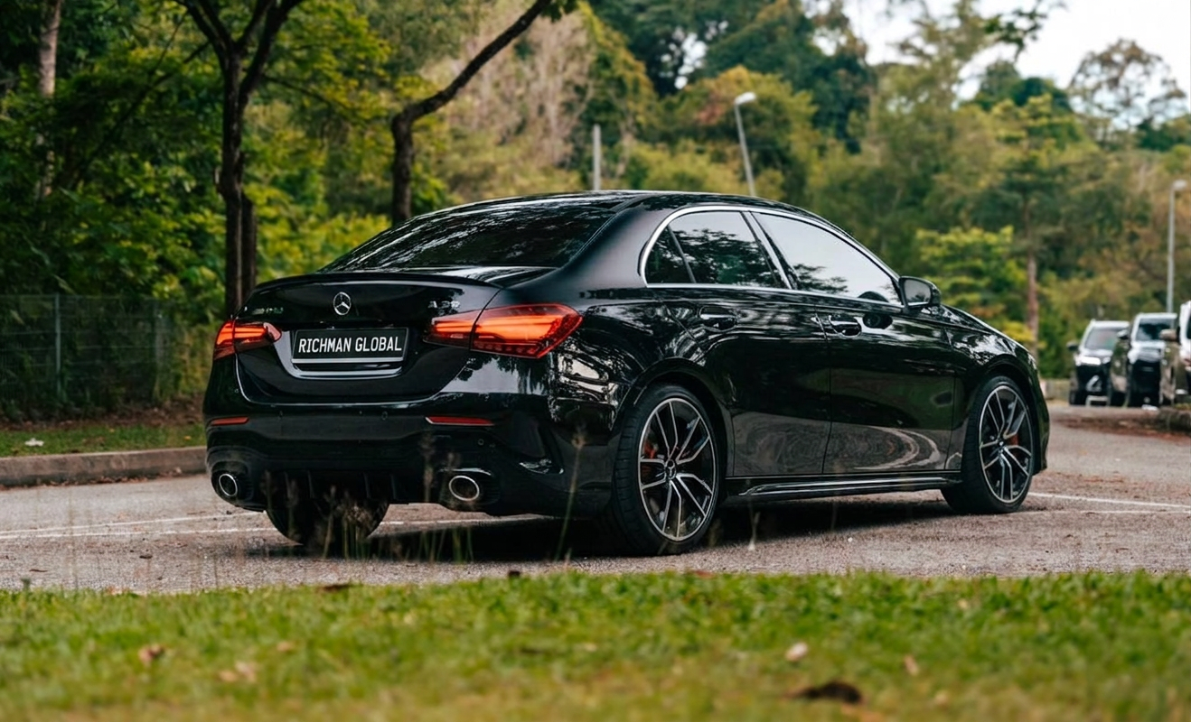 Mercedes A45 S Amg photo 3