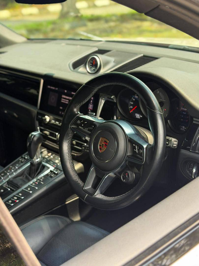 Porsche Macan S photo 4