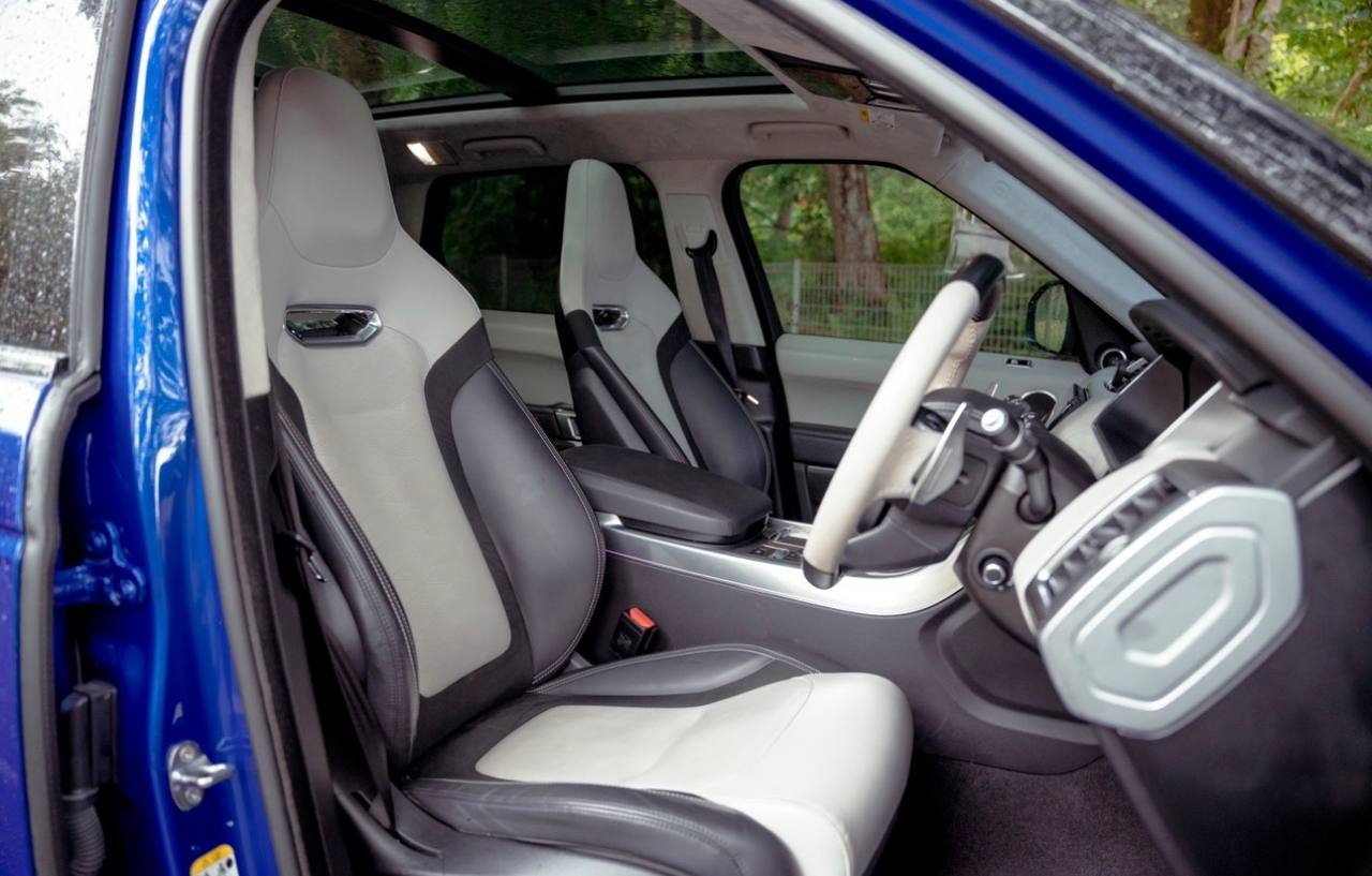 RANGE ROVER SPORT 车内