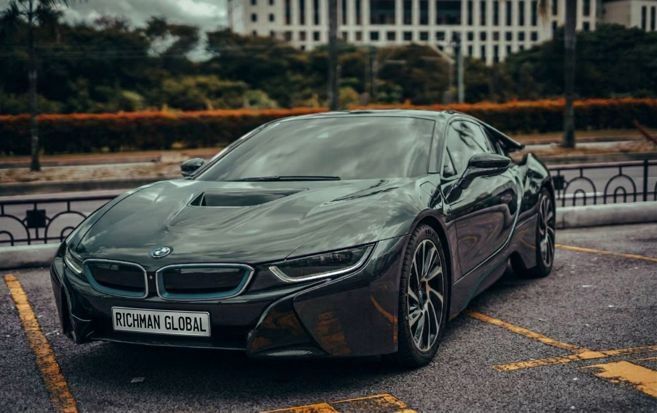 BMW i8