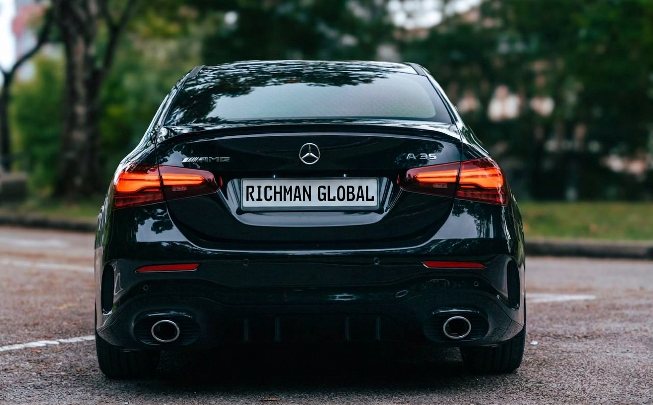 Mercedes A45 S Amg photo 2