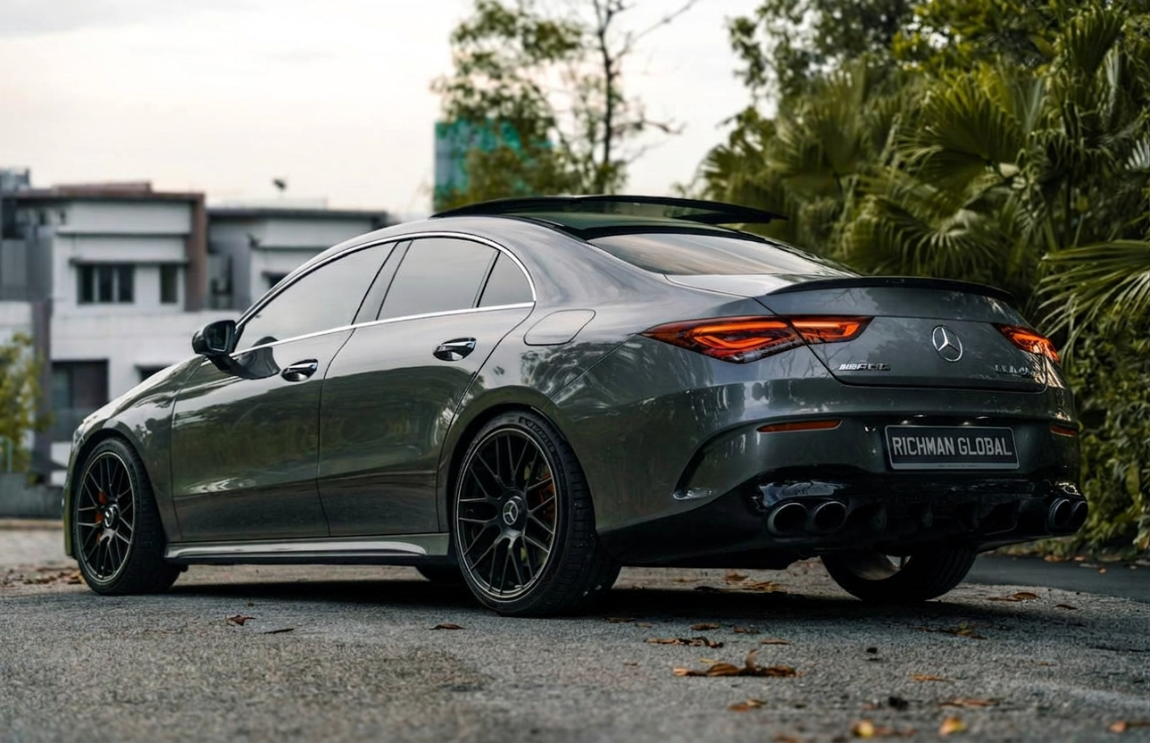 Mercedes Cla45 S Amg photo 3